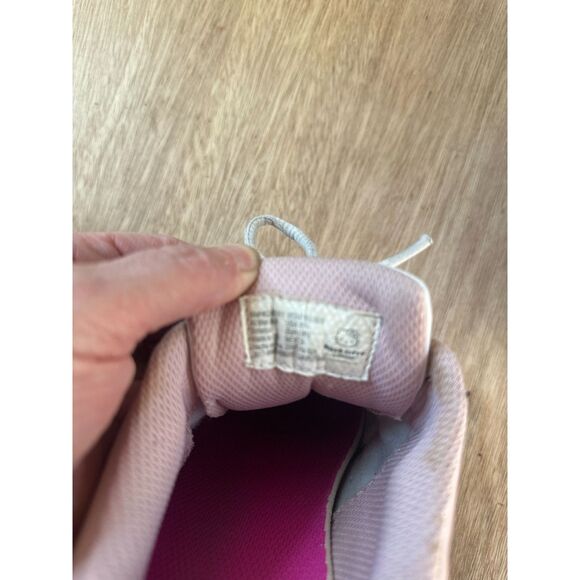 Hello Kitty Pink Black Patent Sneakers Women’s 8 Sanrio Y2K Kawaii Vintage - Picture 6 of 8